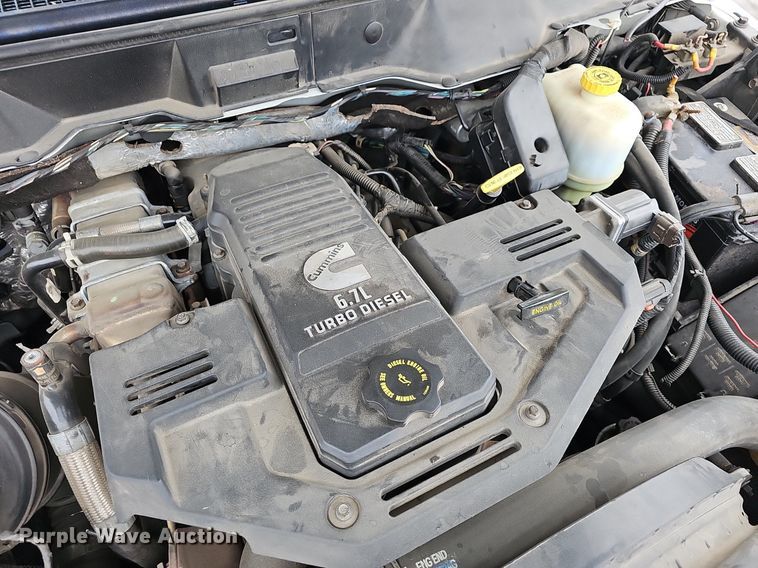 image for item EJ6082 2010 Dodge Ram 5500HD Quad Cab flatbed truck