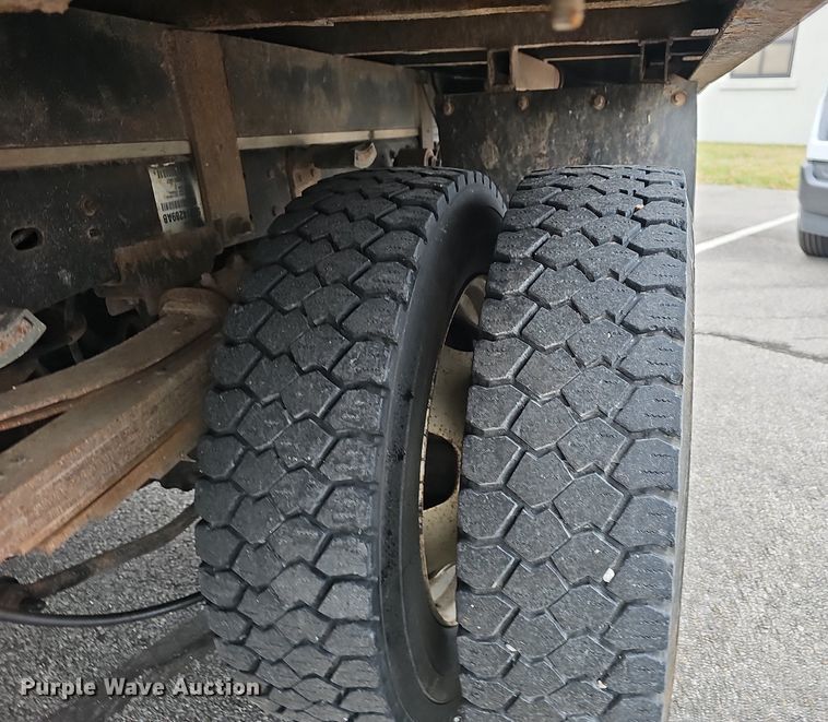 image for item EJ6082 2010 Dodge Ram 5500HD Quad Cab flatbed truck