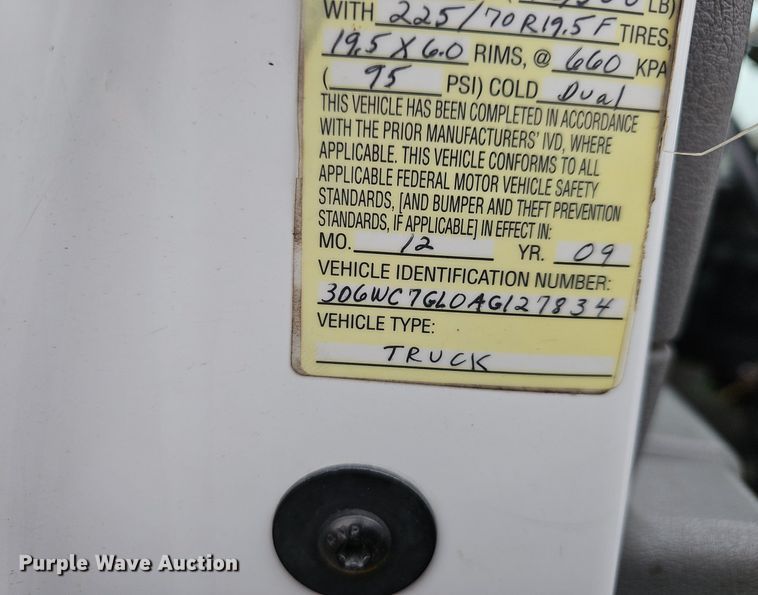 image for item EJ6082 2010 Dodge Ram 5500HD Quad Cab flatbed truck