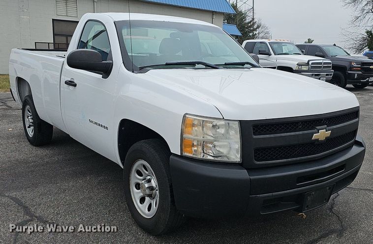 image for item EJ6086 2011 Chevrolet Silverado 1500 pickup truck