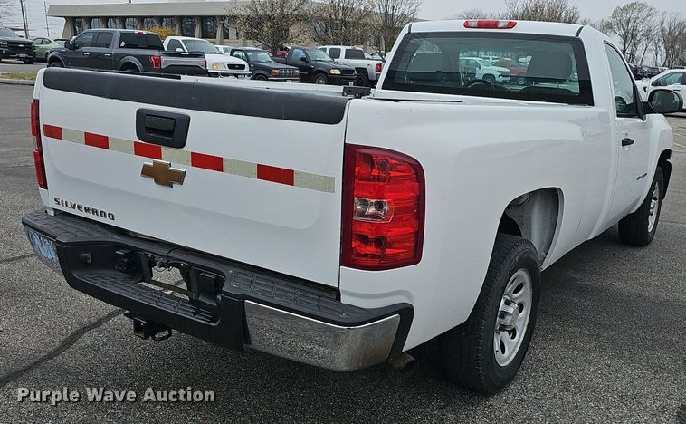 image for item EJ6086 2011 Chevrolet Silverado 1500 pickup truck