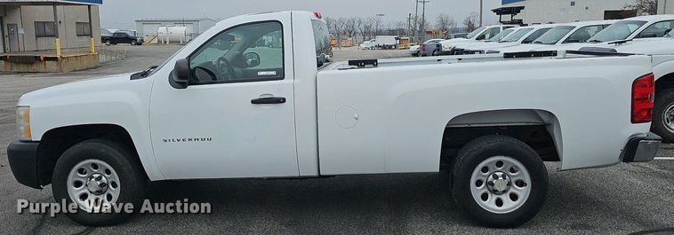 image for item EJ6086 2011 Chevrolet Silverado 1500 pickup truck