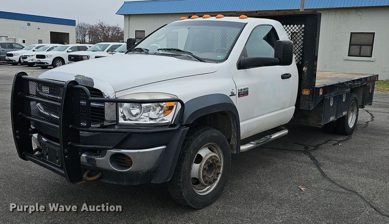 image for item EJ6087 2008 Dodge Ram 4500 flatbed truck