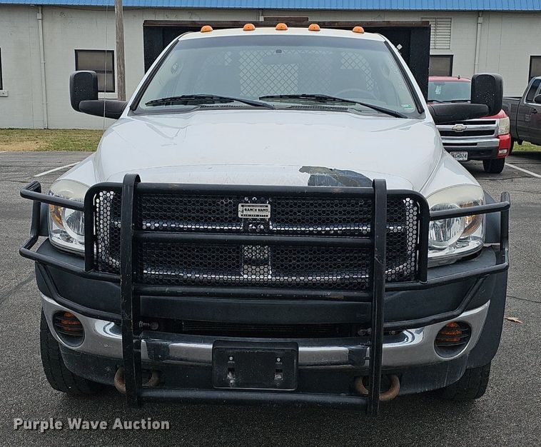 image for item EJ6087 2008 Dodge Ram 4500 flatbed truck