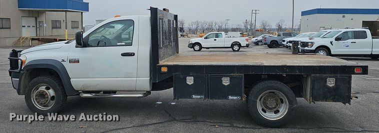 image for item EJ6087 2008 Dodge Ram 4500 flatbed truck