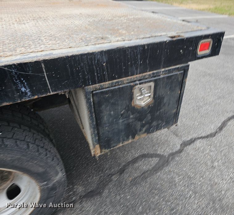 image for item EJ6087 2008 Dodge Ram 4500 flatbed truck
