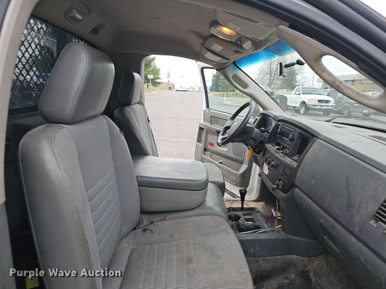 image for item EJ6087 2008 Dodge Ram 4500 flatbed truck