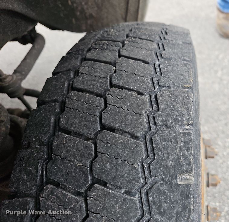 image for item EJ6087 2008 Dodge Ram 4500 flatbed truck