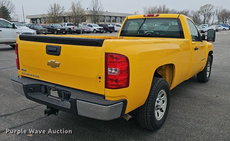 image for item EJ6088 2007 Chevrolet Silverado 1500 pickup truck