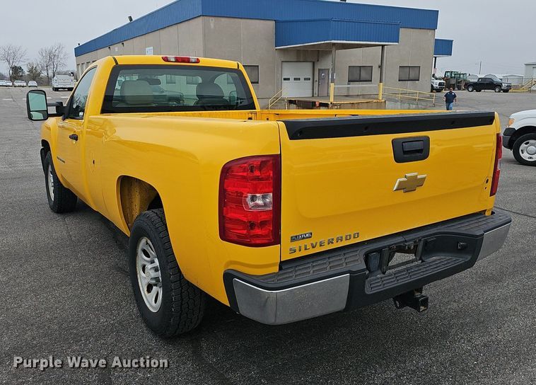 image for item EJ6088 2007 Chevrolet Silverado 1500 pickup truck