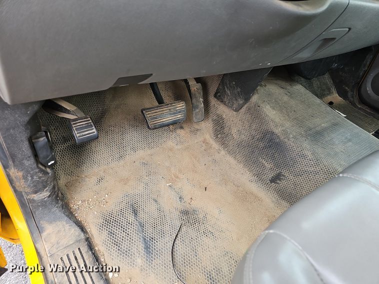 image for item EJ6088 2007 Chevrolet Silverado 1500 pickup truck