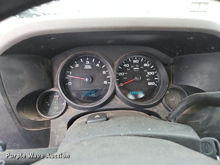 image for item EJ6088 2007 Chevrolet Silverado 1500 pickup truck