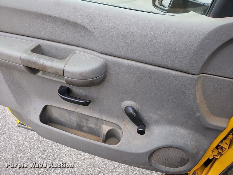 image for item EJ6088 2007 Chevrolet Silverado 1500 pickup truck