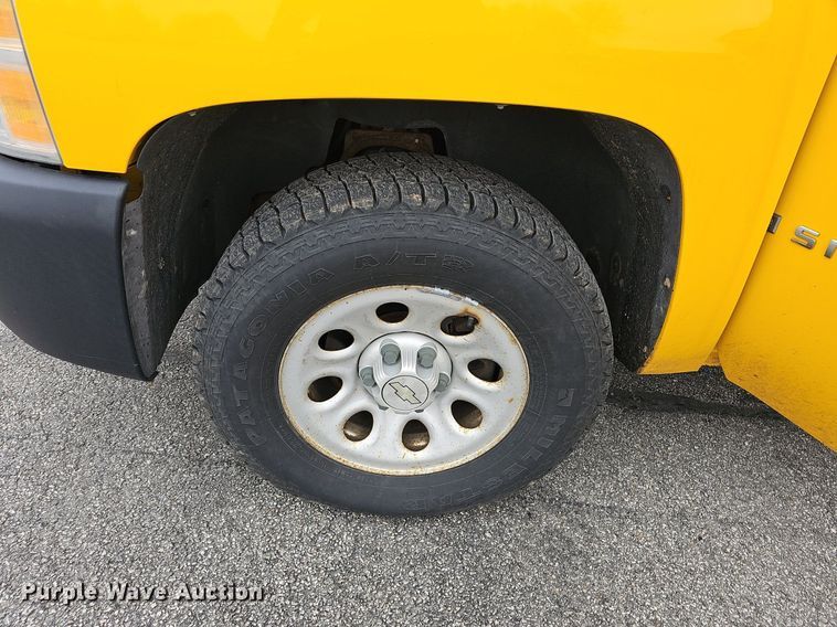 image for item EJ6088 2007 Chevrolet Silverado 1500 pickup truck