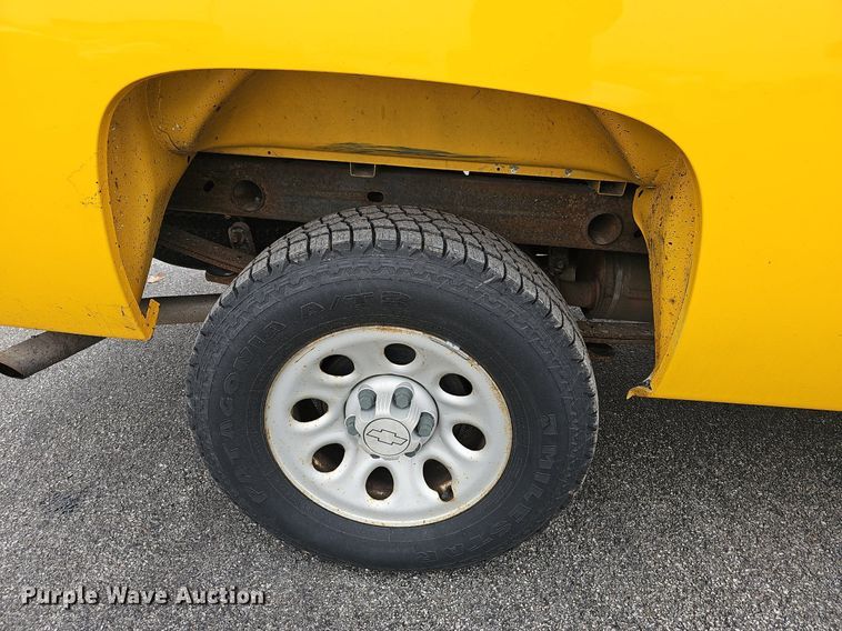 image for item EJ6088 2007 Chevrolet Silverado 1500 pickup truck