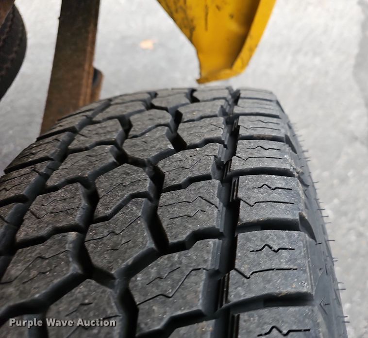 image for item EJ6088 2007 Chevrolet Silverado 1500 pickup truck