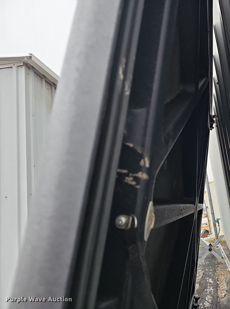 image for item EJ6093 Undercover  752038 bed cover