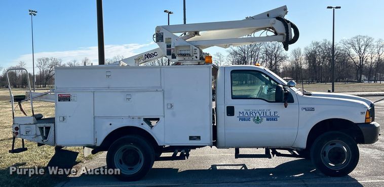 image for item EK4147 1999 Ford F550 bucket truck