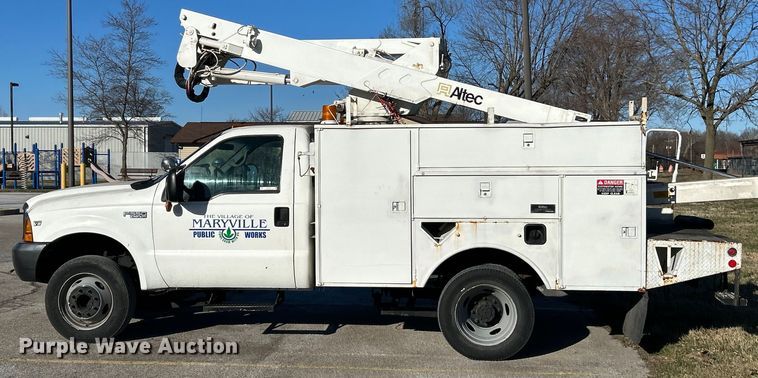 image for item EK4147 1999 Ford F550 bucket truck