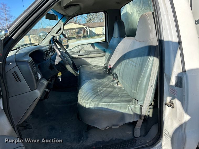 image for item EK4147 1999 Ford F550 bucket truck