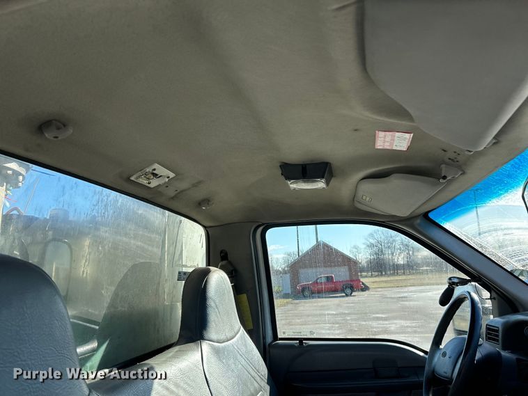 image for item EK4147 1999 Ford F550 bucket truck