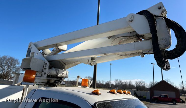 image for item EK4147 1999 Ford F550 bucket truck