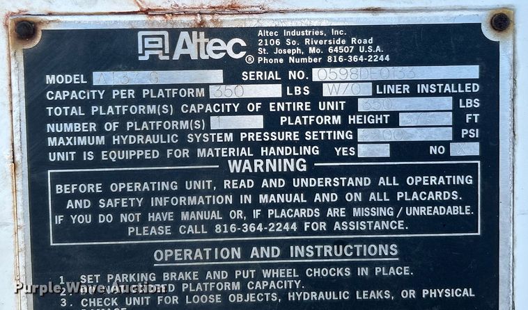 image for item EK4147 1999 Ford F550 bucket truck