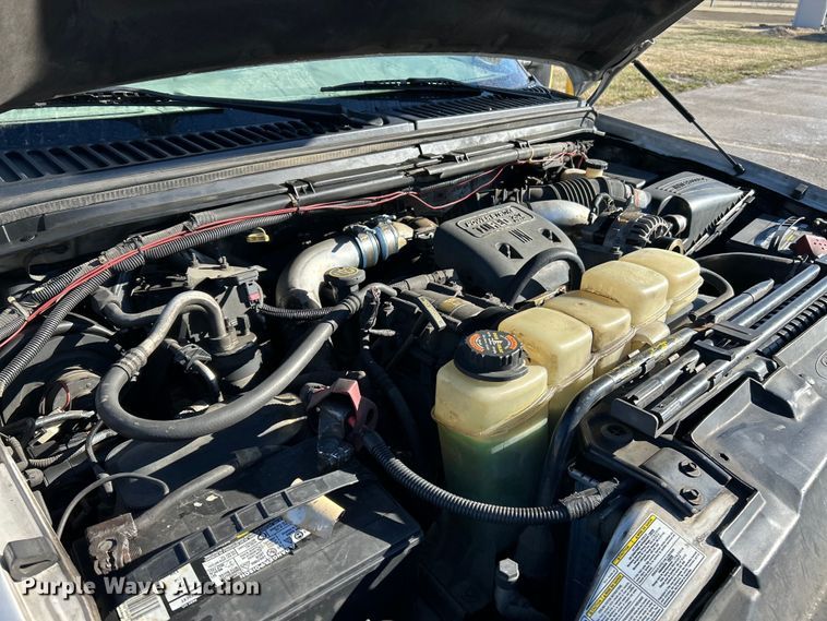 image for item EK4147 1999 Ford F550 bucket truck