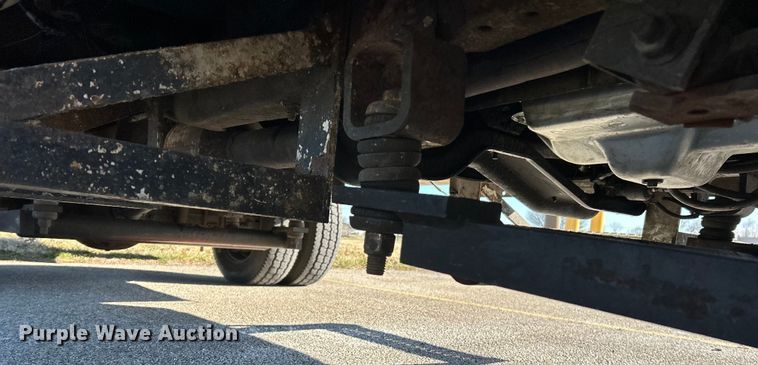 image for item EK4147 1999 Ford F550 bucket truck