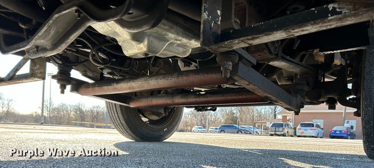 image for item EK4147 1999 Ford F550 bucket truck