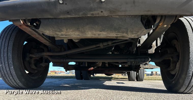 image for item EK4147 1999 Ford F550 bucket truck