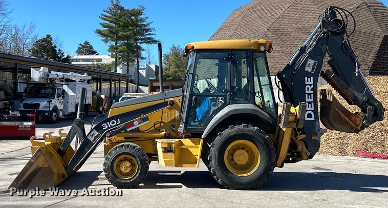 image for item EK4148 2011 John Deere  310J backhoe