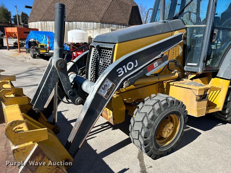 image for item EK4148 2011 John Deere  310J backhoe