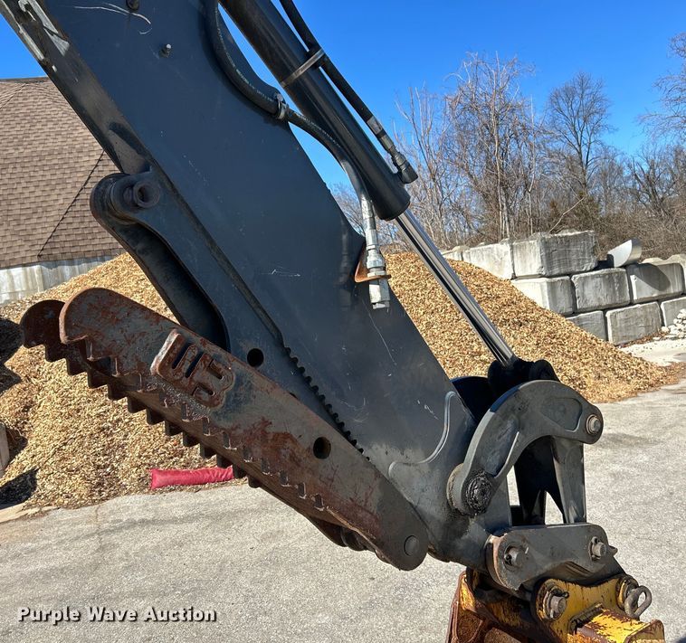 image for item EK4148 2011 John Deere  310J backhoe