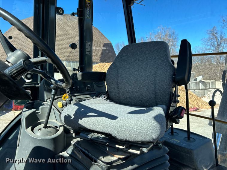 image for item EK4148 2011 John Deere  310J backhoe