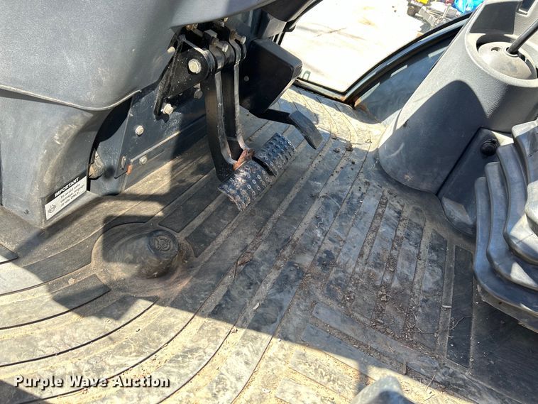 image for item EK4148 2011 John Deere  310J backhoe