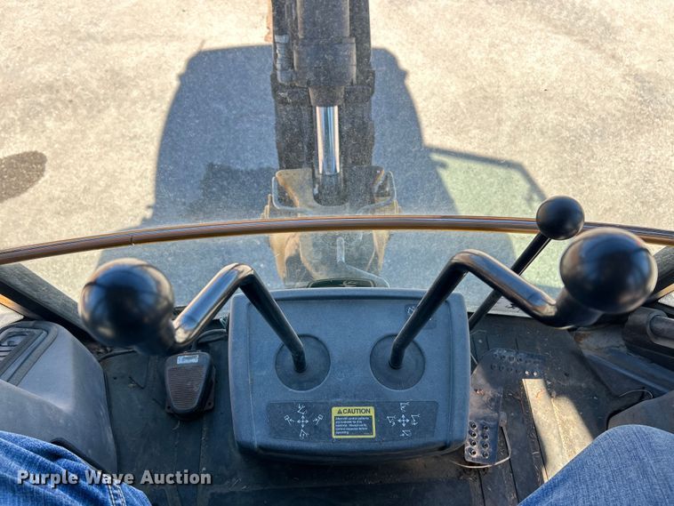 image for item EK4148 2011 John Deere  310J backhoe