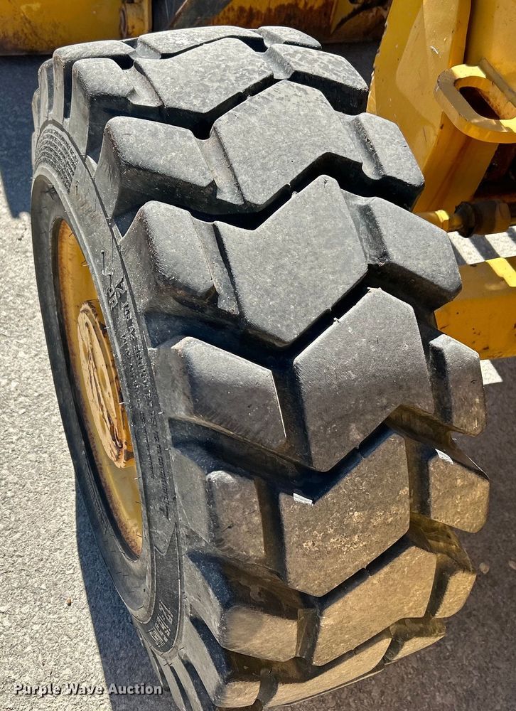 image for item EK4148 2011 John Deere  310J backhoe