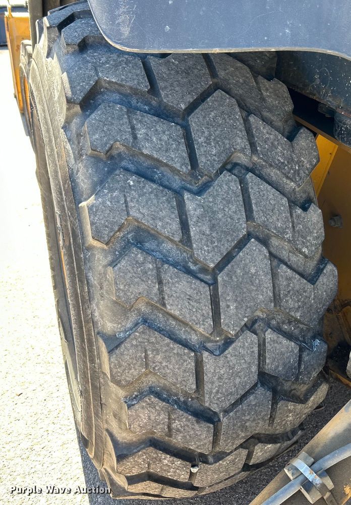 image for item EK4148 2011 John Deere  310J backhoe