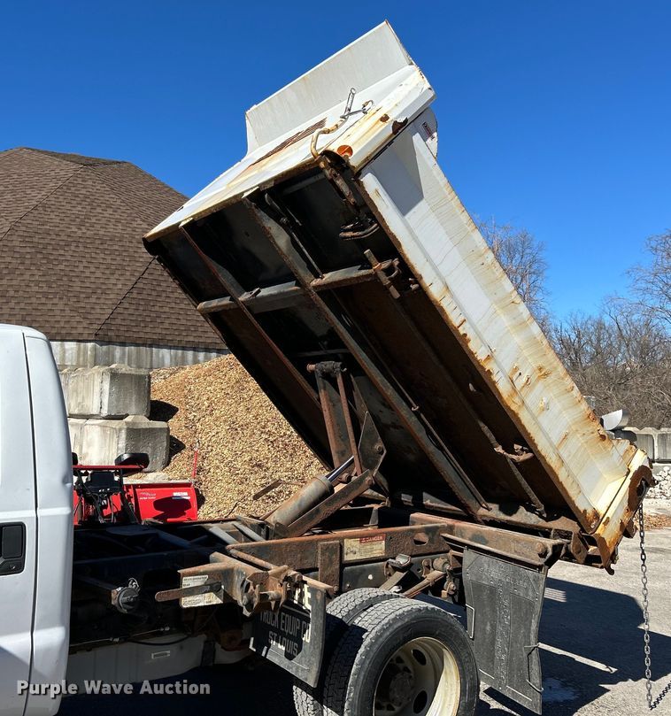 image for item EK4149 2014 Ford F550 Super Duty XL dump truck