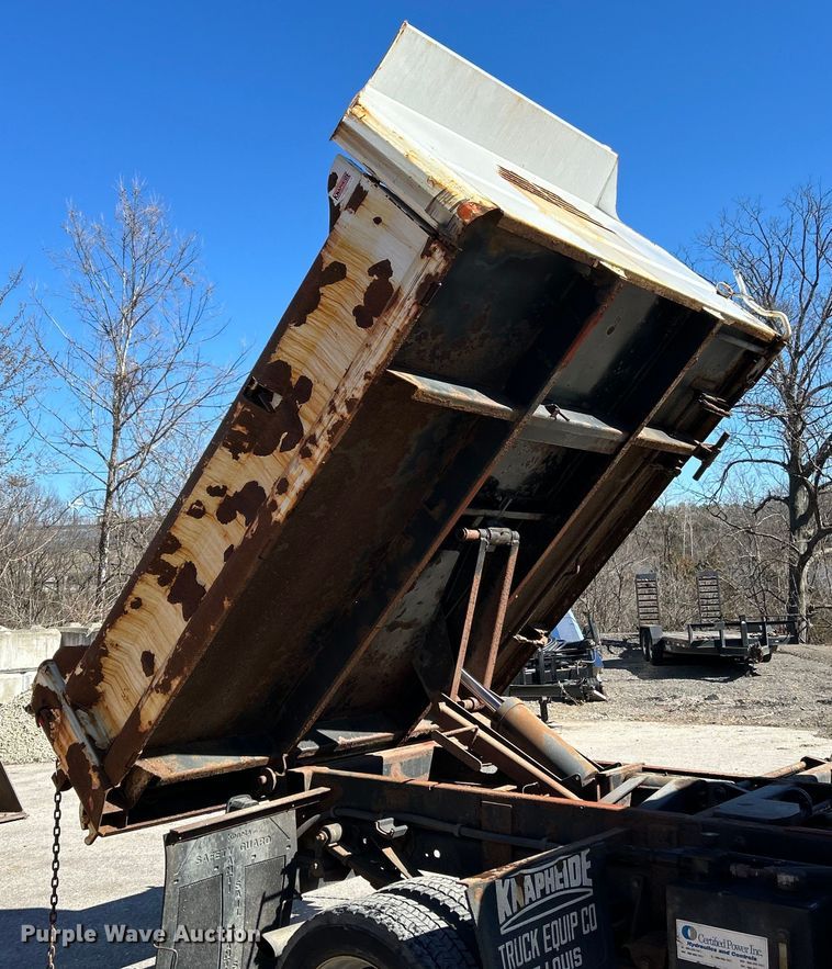 image for item EK4149 2014 Ford F550 Super Duty XL dump truck