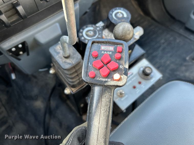 image for item EK4149 2014 Ford F550 Super Duty XL dump truck