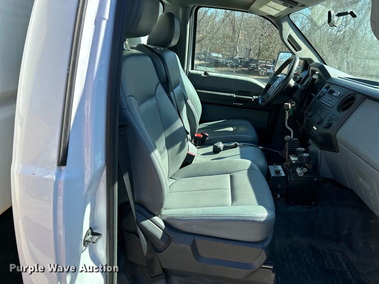 image for item EK4149 2014 Ford F550 Super Duty XL dump truck