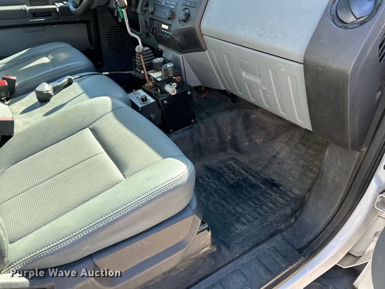 image for item EK4149 2014 Ford F550 Super Duty XL dump truck