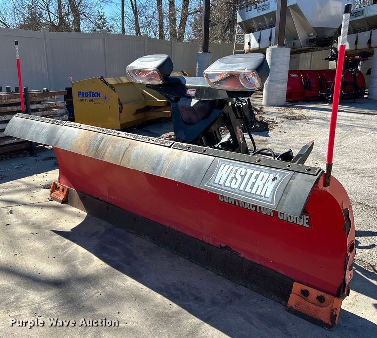 image for item EK4149 2014 Ford F550 Super Duty XL dump truck