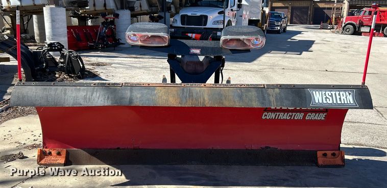 image for item EK4149 2014 Ford F550 Super Duty XL dump truck