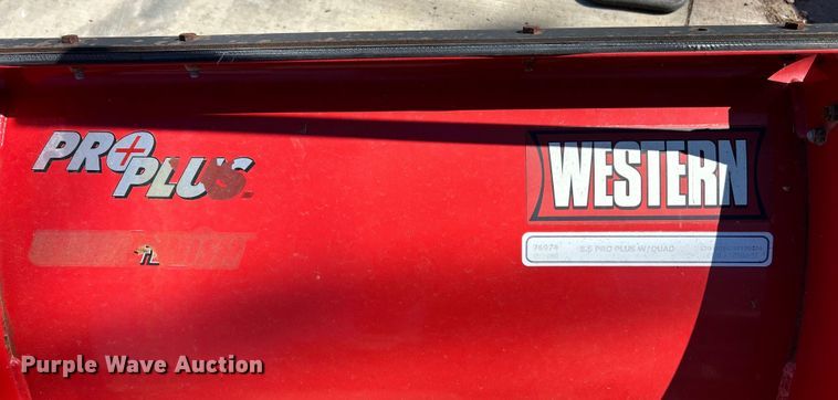 image for item EK4149 2014 Ford F550 Super Duty XL dump truck