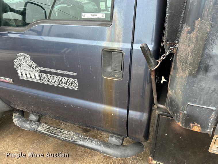 image for item EK4195 2005 Ford F450 Super Duty XL dump truck
