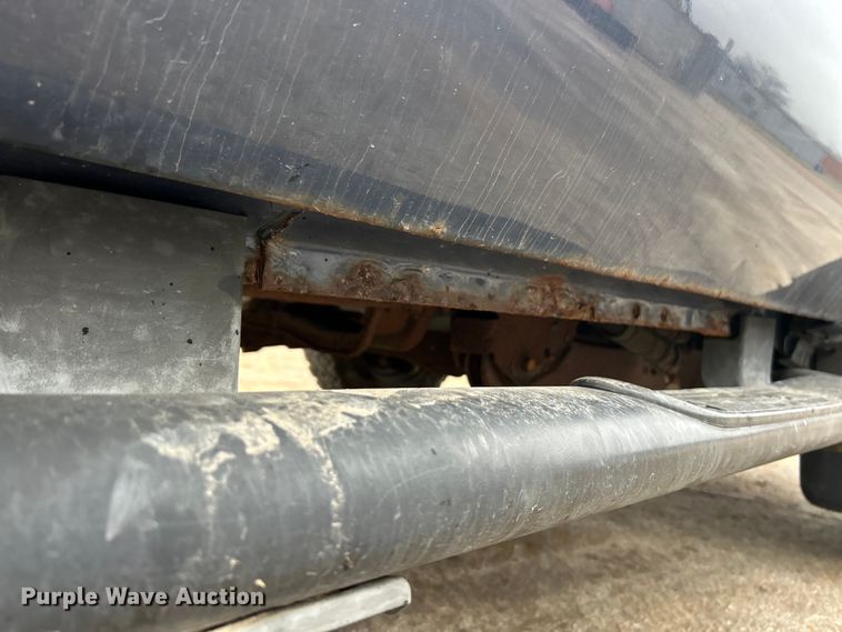 image for item EK4195 2005 Ford F450 Super Duty XL dump truck