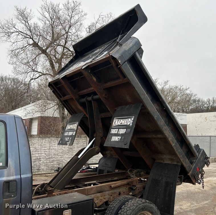 image for item EK4195 2005 Ford F450 Super Duty XL dump truck